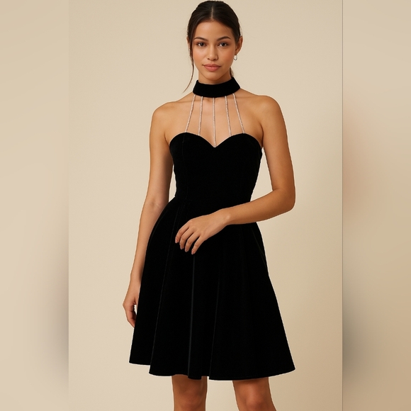 Boutique Europa Dresses & Skirts - Black Strapless Sweetheart Cocktail Dress